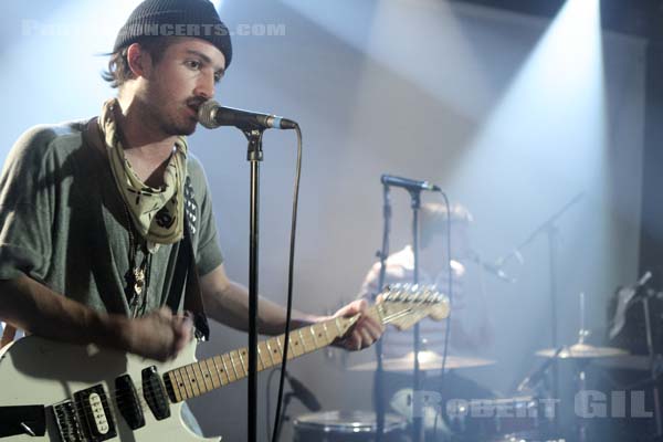 BLACK LIPS - 2011-12-04 - PARIS - La Maroquinerie - Cole Alexander - Joe Bradley